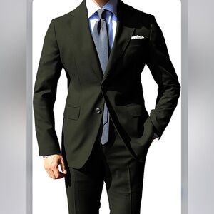 Rockin’ Sartorial Classic 2 button , double vented Men’s Black Suit, size 40R
